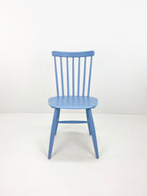 Load image into Gallery viewer, &#39;Edsbyverken&#39; Spindle chair(s)
