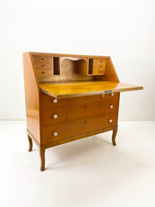 Berken Secretaire