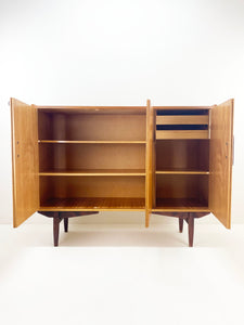Hoog Dressoir
