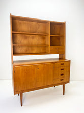 Load image into Gallery viewer, Zweedse Teak Wandkast / Boekenkast
