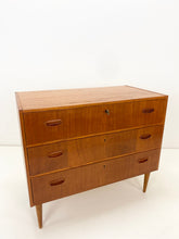 Load image into Gallery viewer, Mid-century Teak Ladekast
