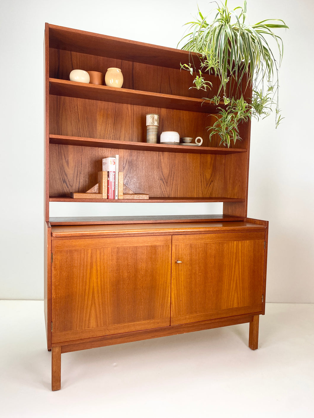 Teak Boekenkast / Wandkast / Keukenkast