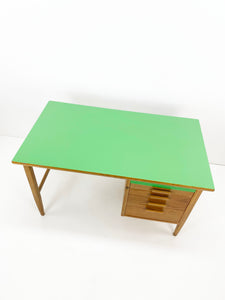 Bureau Met Groen Blad
