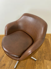 Afbeelding in Gallery-weergave laden, Draaistoel
