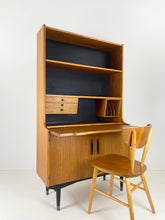 Load image into Gallery viewer, Hugo Troeds Wall unit
