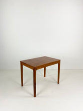 Afbeelding in Gallery-weergave laden, Bijzettafel
