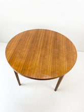 Afbeelding in Gallery-weergave laden, Rode Eetkamertafel
