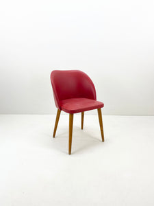 <tc>Little Red Chair</tc>