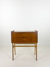 Afbeelding in Gallery-weergave laden, Klein Kastje
