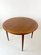 Afbeelding in Gallery-weergave laden, Eetkamertafel
