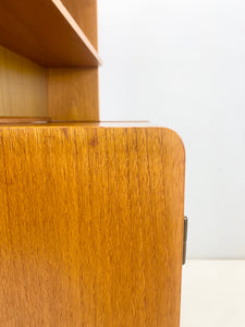 Kleine Teak Wandkast / Boekenkast