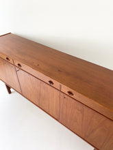 Afbeelding in Gallery-weergave laden, Zweedse Dressoir
