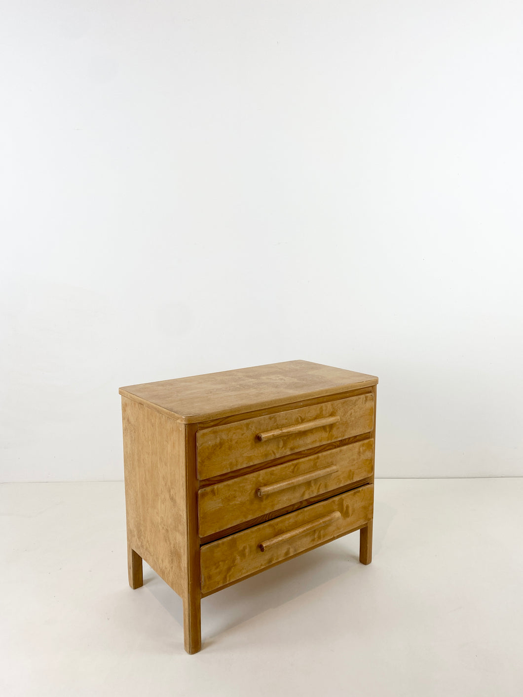 Bedside table / Small Chest of Drawers