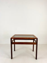Afbeelding in Gallery-weergave laden, Glazen Bijzettafel
