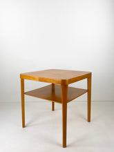 Afbeelding in Gallery-weergave laden, Bijzettafel
