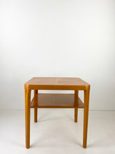 Afbeelding in Gallery-weergave laden, Bijzettafel
