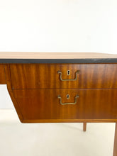 Afbeelding in Gallery-weergave laden, Teak Bureau
