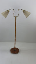 Load and play video in Gallery viewer, &lt;tc&gt;Floorlamp&lt;/tc&gt;
