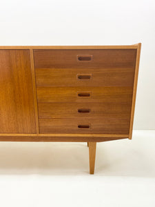 Scandinavische Teak Dressoir / Sideboard
