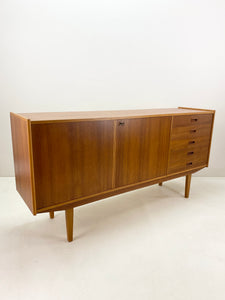 Scandinavische Teak Dressoir / Sideboard