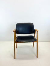 Load image into Gallery viewer, Zwarte Bureaustoel / Leunstoel
