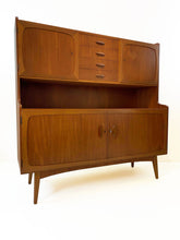 Afbeelding in Gallery-weergave laden, Brede Teak Wandkast
